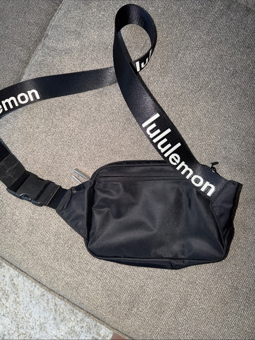 Lululemon Black Belt Bag 🖤✨ | Silver Logo | One Size - Picture 3 of 5